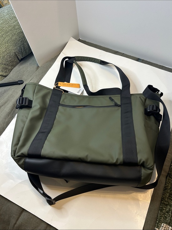Quince Other - Quince Olive Green Utility Travel Bag with Black Straps